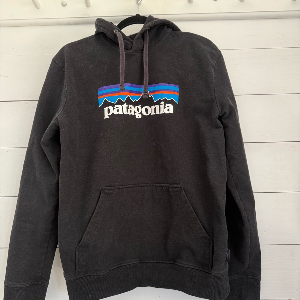 Patagonia Men's Black Logo Uprisal Hoodie - Classic Pullover Sweatshirt